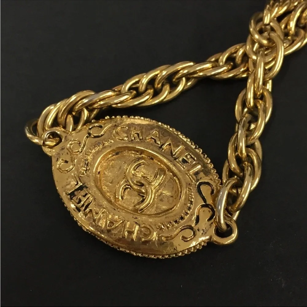 Vintage CHANEL Logo Medallion Necklace Long Oval Arabesque Pendant Necklace